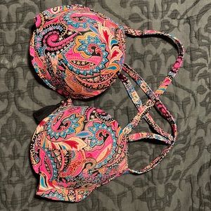 Shade and shore bikini Top